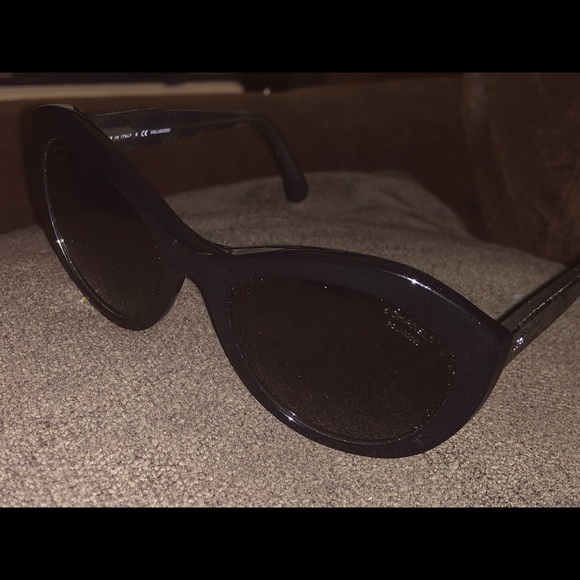 Authentic Chanel glasses with case - Picture 6 of 7